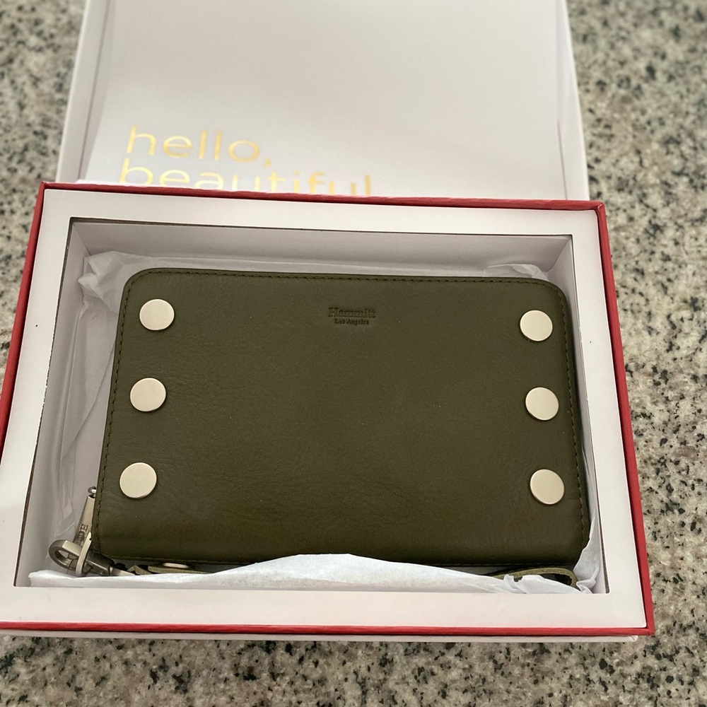 NIB Never used HAMMITT classic 110 North Army Green leather Wristlet Wallet.